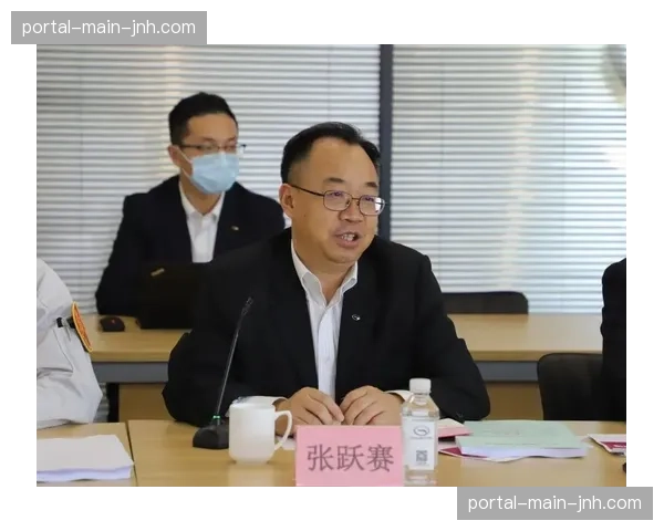 柔性团队组织模式兴起，根据项目需求动态组合跨领域专家。